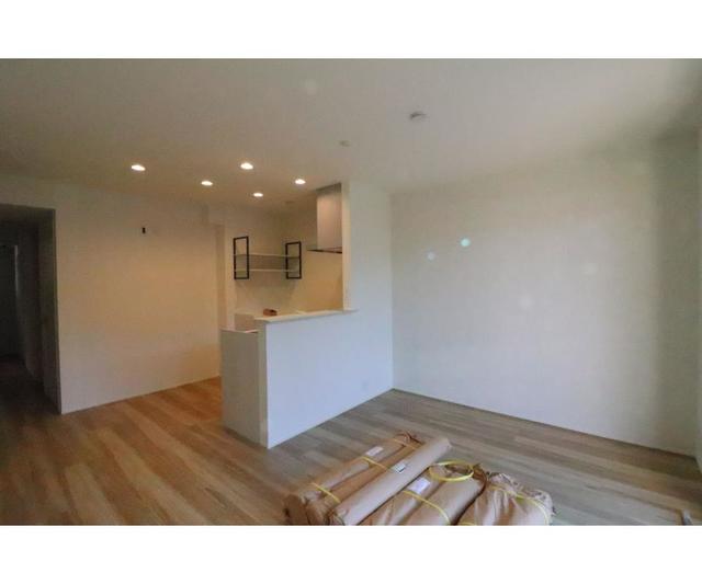 18/29 リビング/ダイニング