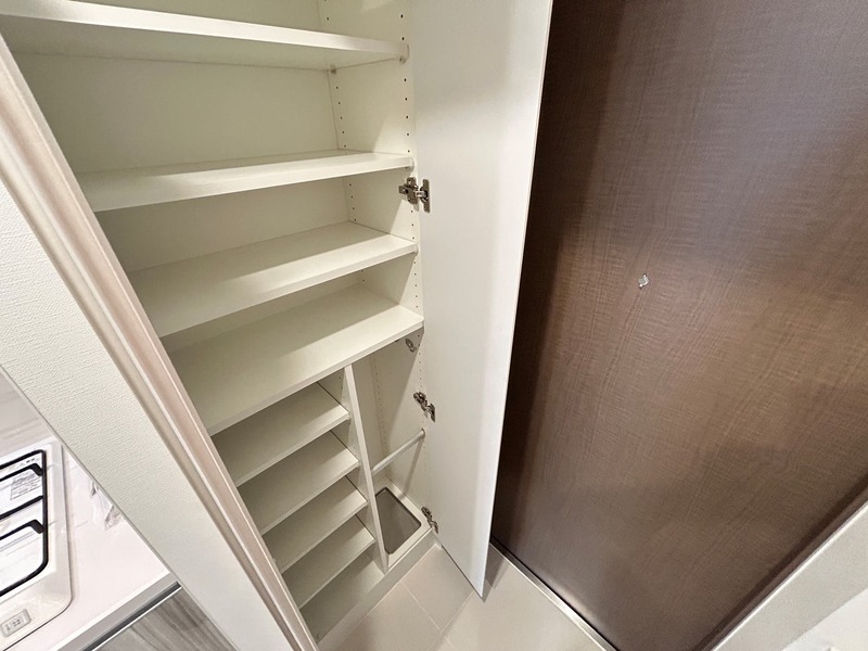 16/18 エントランス