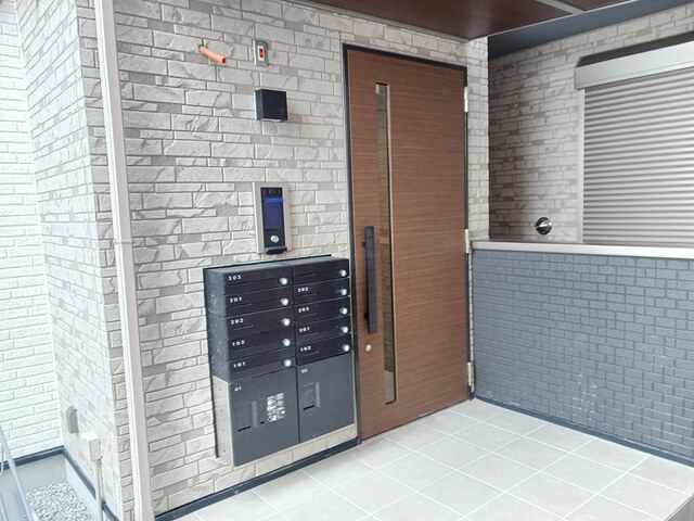 14/20 エントランス