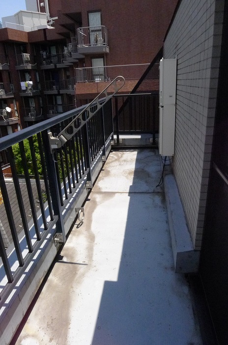 13/19 バルコニー