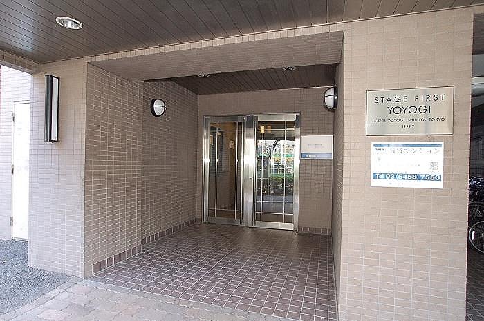 3/3 エントランス