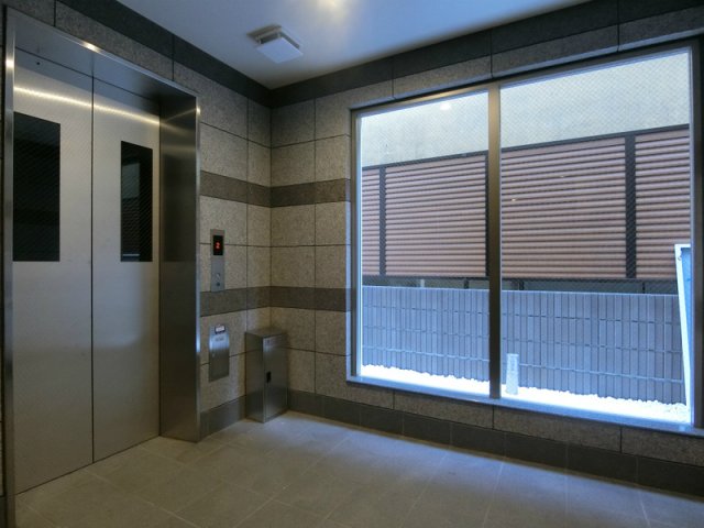 2/8 エントランス