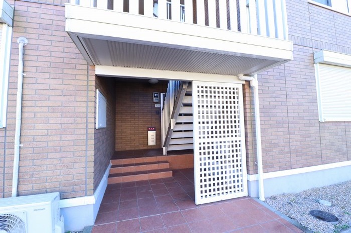 2/3 エントランス