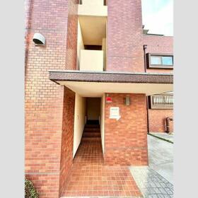 15/16 エントランス