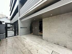 2/3 エントランス