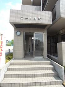 17/17 エントランス