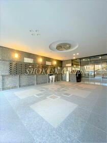 2/2 エントランス