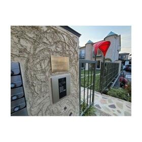 16/16 エントランス