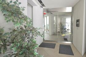 14/15 エントランス