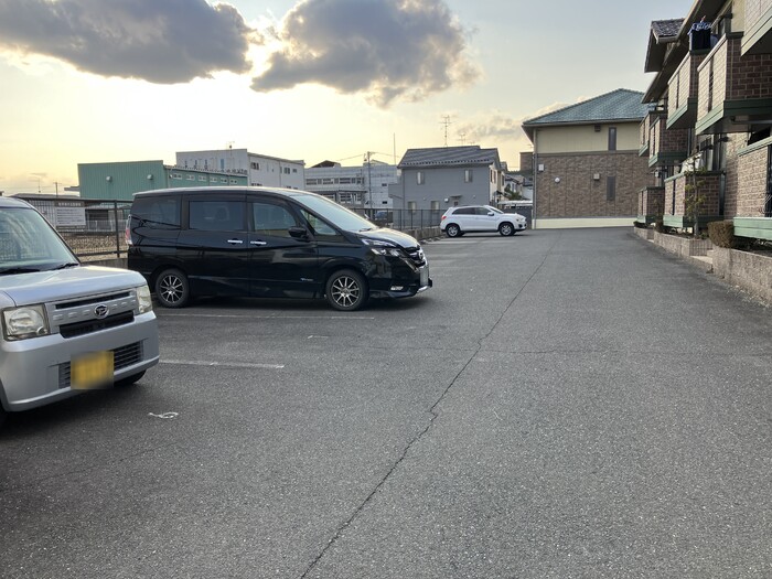 3/3 駐車場