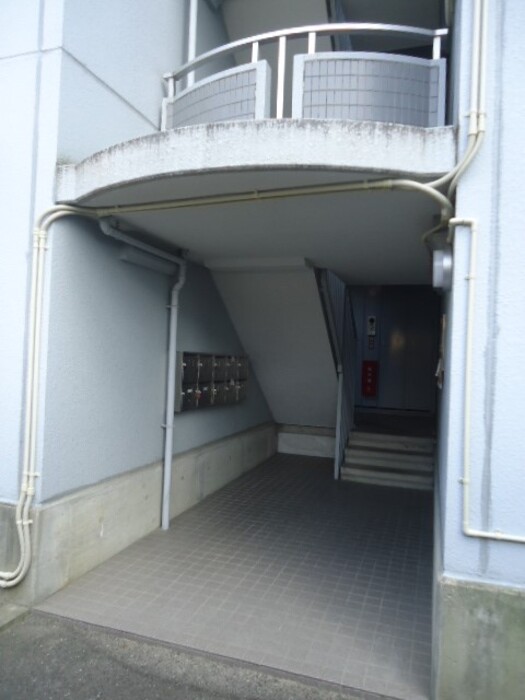 14/25 エントランス