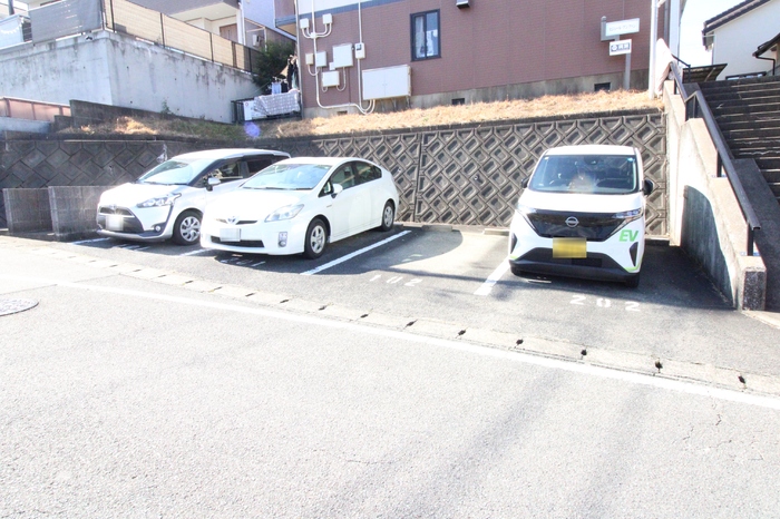 2/2 駐車場