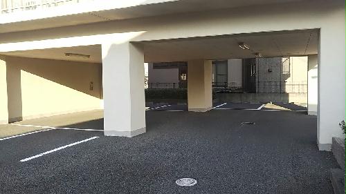 2/2 駐車場