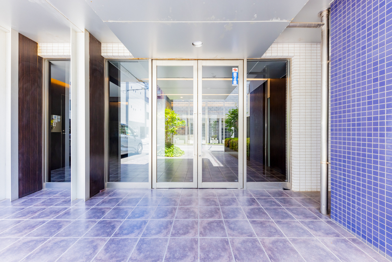 2/2 エントランス