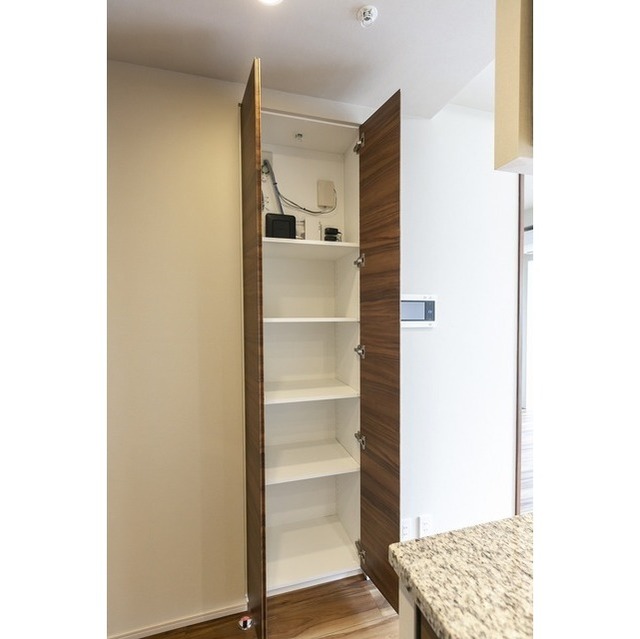 18/26 エントランス