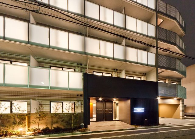 28/30 エントランス