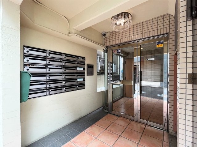 17/18 エントランス