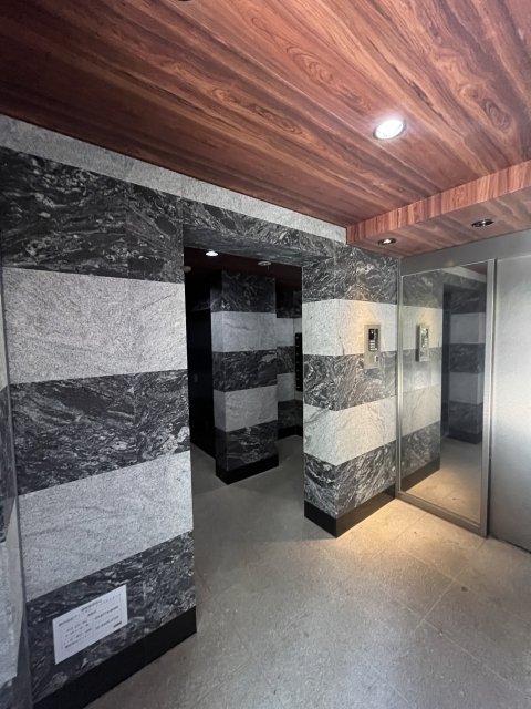 2/3 エントランス