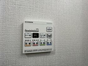 16/16 エントランス