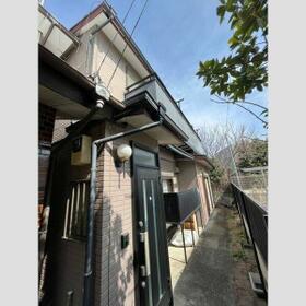 5/5 エントランス