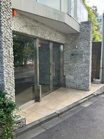 15/15 エントランス