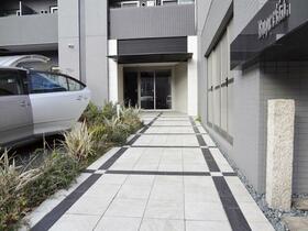 2/2 エントランス