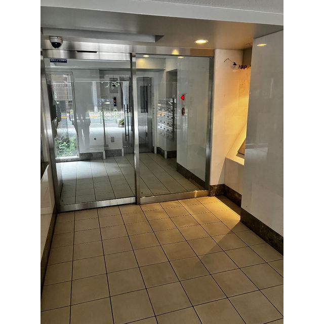 3/3 エントランス