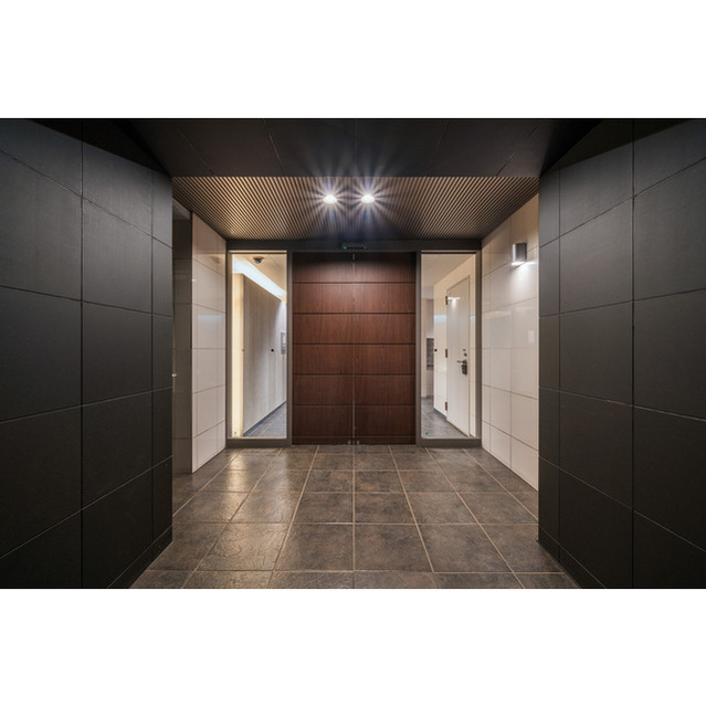 14/25 エントランス