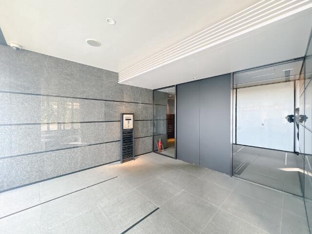 2/4 エントランス