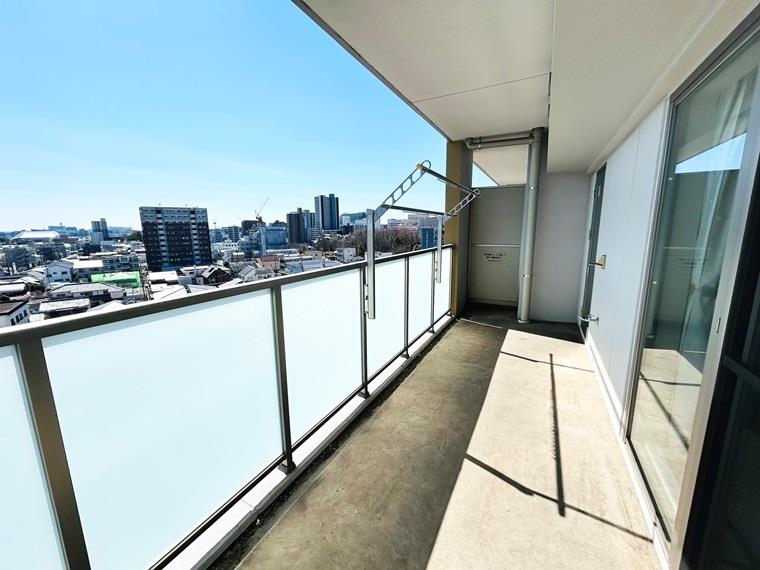 13/18 バルコニー