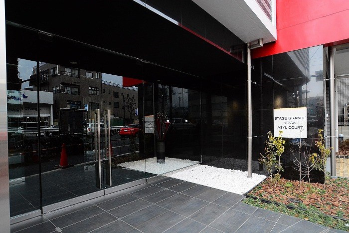 15/16 エントランス