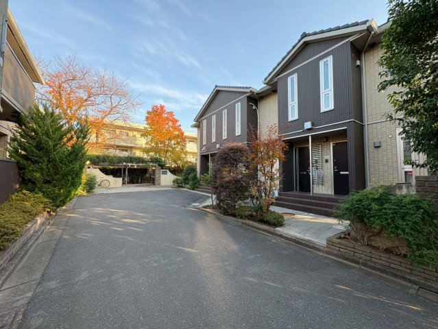 28/28 エントランス