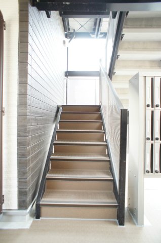 17/17 エントランス