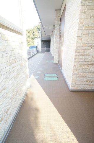 22/22 エントランス