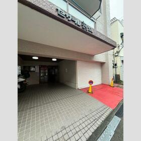 2/5 エントランス