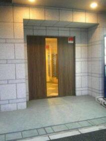 2/2 エントランス