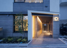 13/13 エントランス