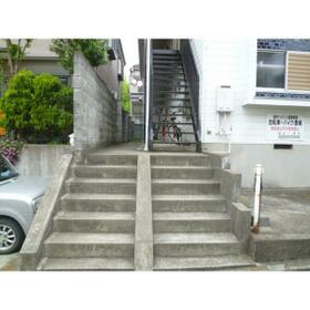 4/5 エントランス