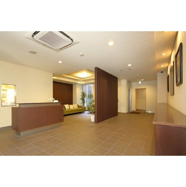 4/4 エントランス