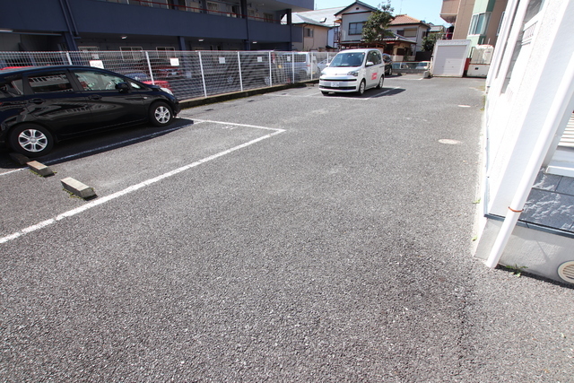 2/2 駐車場