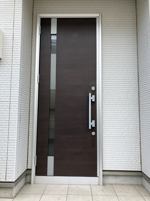 18/19 エントランス