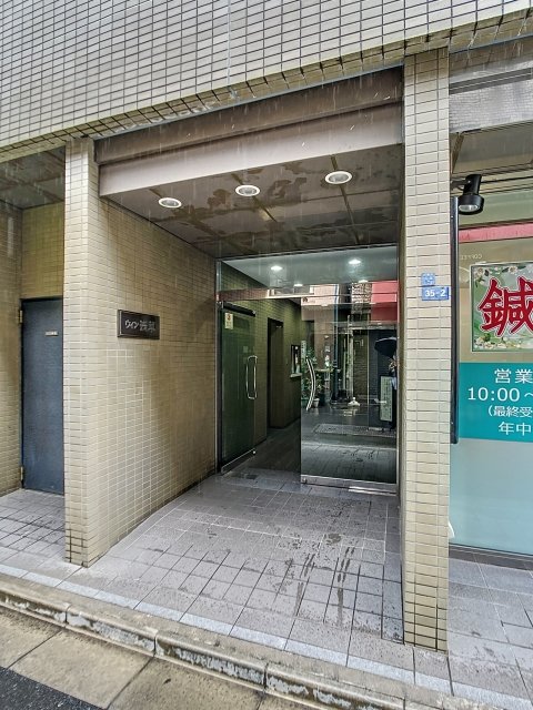 14/21 エントランス