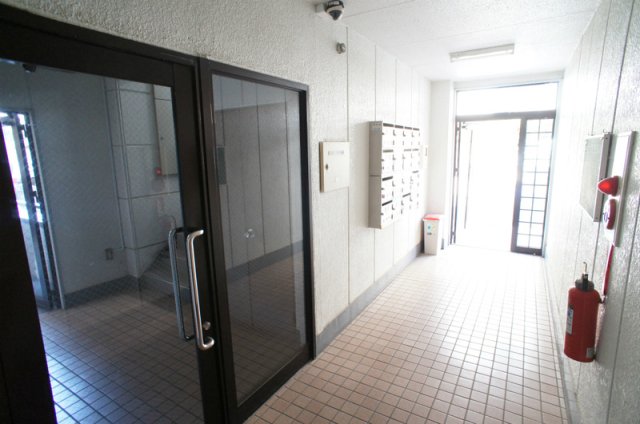 2/3 エントランス