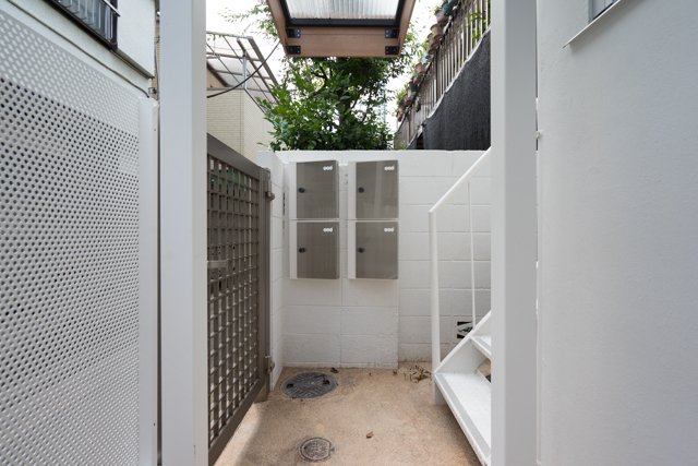 17/17 エントランス