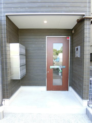 14/14 エントランス