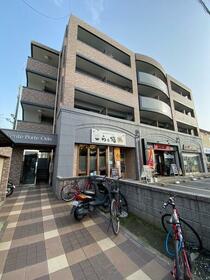 3/3 エントランス