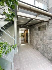 2/2 エントランス