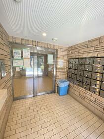 15/15 エントランス