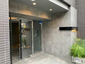 2/3 エントランス