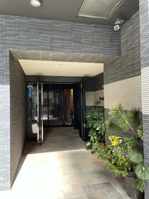 2/5 エントランス